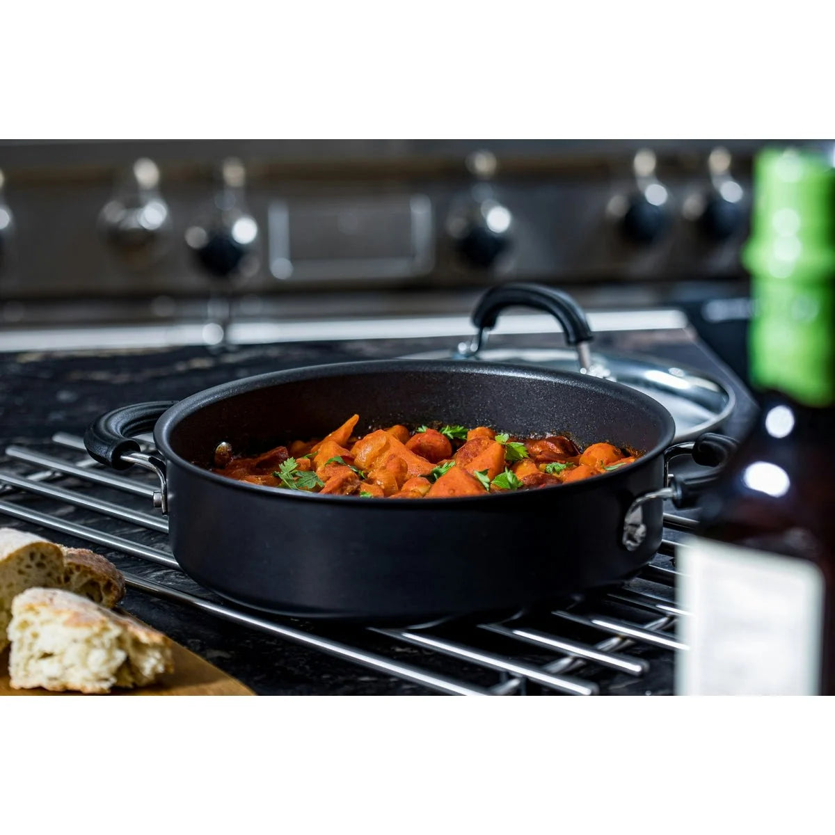2.8L Non-Stick Shallow Casserole Dish with Lid